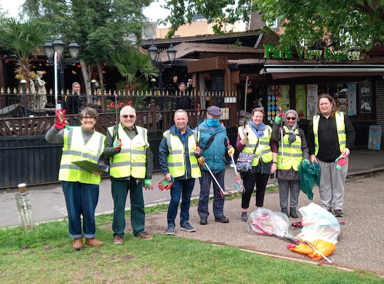 A group of litter pickers in Finsbury Park